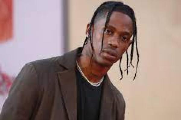 Rapper Travis Scott Membayarkan Satu Semester Untuk Lima Mahasiswa di Houston