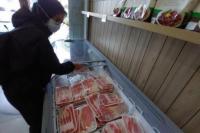 Meat Shop Pasar Mitra Tani Penuhi Kebutuhan Daging Sapi Masyarakat Jelang Idulfitri