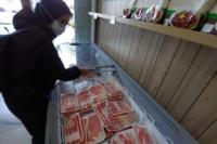 Meat Shop Pasar Mitra Tani Penuhi Kebutuhan Daging Sapi Masyarakat Jelang Idulfitri