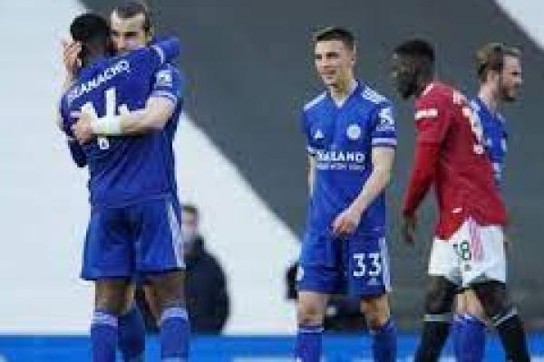 Leicester Pecundangi MU, Manchester City Juara Liga Premier