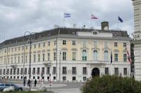 Austria Kibarkan Bendera Israel, Menlu Iran Batalkan Kunjungan ke Wina