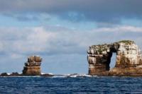 Situs Terkenal Kubah Darwin di Galapagos Runtuh