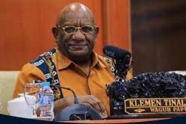 Wagub Papua Klemen Tinal Meninggal Dunia di Jakarta