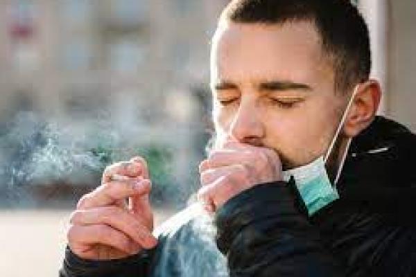 Resiko Perokok Meninggal Akibat Covid-19 Lebih Besar
