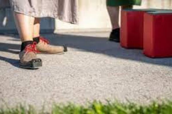 Sepatu Pintar Untuk Orang Buta