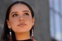 Aktivis Suku Asli Amerika Menuntut Uluran Bantuan Kampus