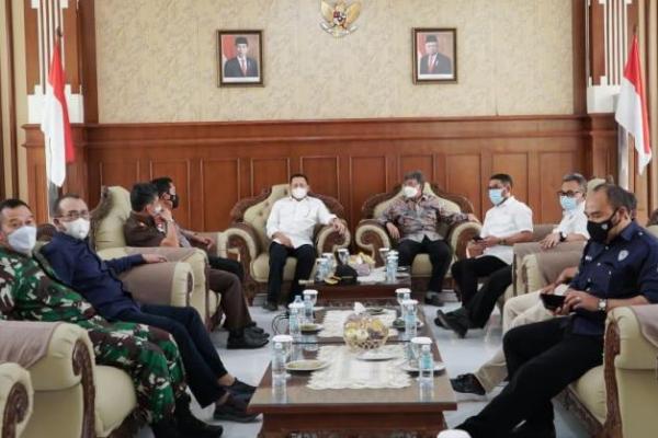 Bamsoet: Beri Edukasi Untuk Masyarakat yang Tidak Mau Divaksin