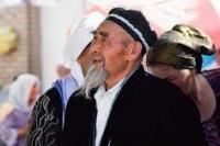 Muslim Uzbekistan Dipaksa Cukur Jenggot