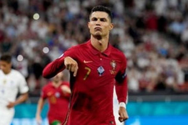 CR7 Dapat Tugas Tambahan di Manchester United