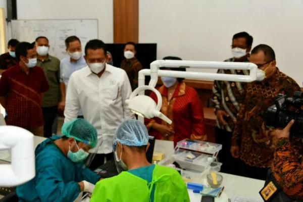 "Student Care" UNAIR Standar Baku Kampus Internasional 