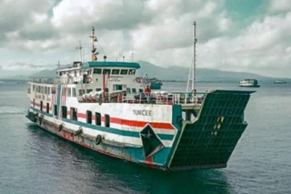 KMP Yunicee Tenggelam, Basarnas Berhasil Evakuasi 44 Orang