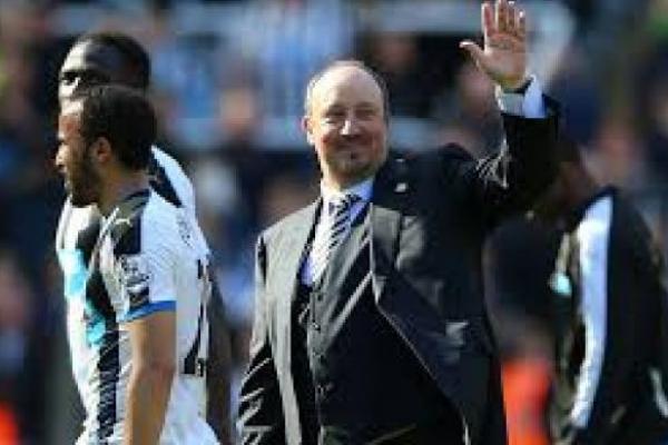 Rafael Benitez Jadi Pelatih Baru Everton