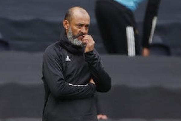 Spurs Resmi Dilatih Oleh Nuno Santo 