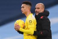 Antonee Robinson Masuk Bidikan Manchester City