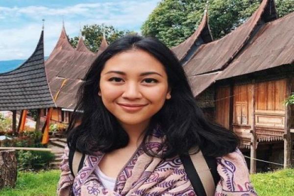   Tak Pernah Keluar Rumah, Sherina Positif Covid-19