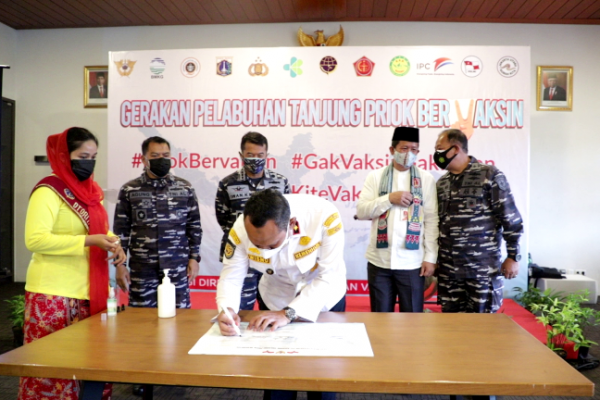 Pelabuhan Tanjung Priok Jadi Kawasan Wajib Vaksin