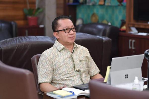Sekjen Kemendes PDTT Berharap Masyarakat Makin Tahu Cara Melawan Covid-19