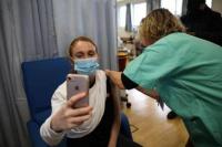 Israel Mulai Distribusi Vaksin Ketiga Covid-19