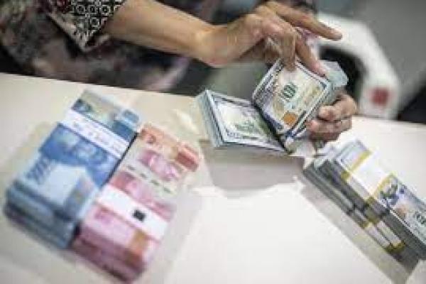 Pagi Ini, Rupiah Menguat ke Rp14.203 per Dolar
