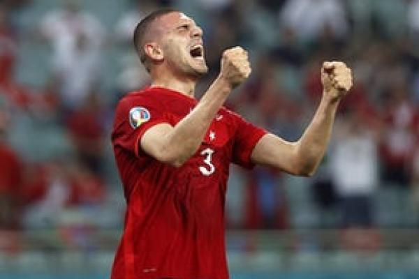 Merih Demiral Dibidik Manchester United