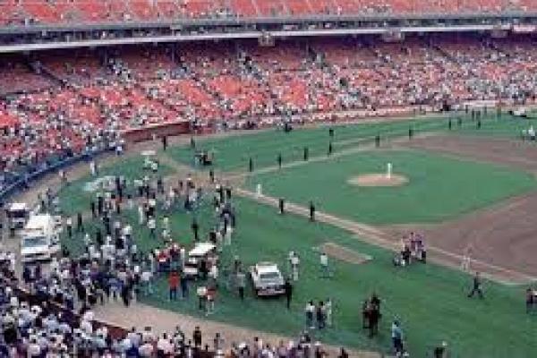 Penembakan di Stadion Bisbol Washington, Empat Orang tertembak