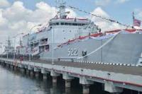 KRI Teluk Youtefa-522 Bantu Melaksanakan Vaksinasi di Kepulauan Seribu