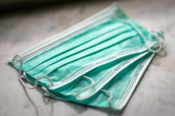 AS Imbau Warganya yang Sudah Divaksin Penuh Tetap Pakai Masker