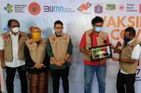 Empat Hari Vaksinasi Massal, IKA Unhas -  Nindya Karya Suntik 1.526 Orang