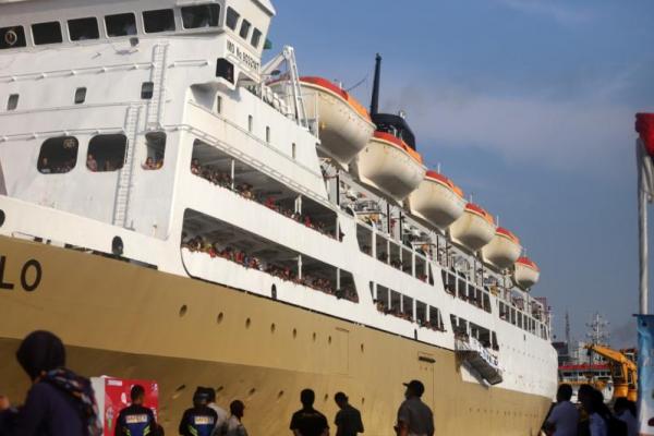 Kapal Pelni Angkut 1,2 Juta Pelanggan di Semester I