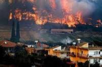 Api Dekati Pemukiman di Turki Selatan, Warga Dievakuasi