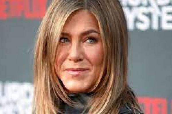 Jennifer Aniston Tolak Bertemu Teman yang Belum Divaksin