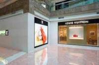 Louis Vuitton Bantah Berkolaborasi Dengan DPRD Tangerang Untuk Suplai Bahan Baju Dinas 