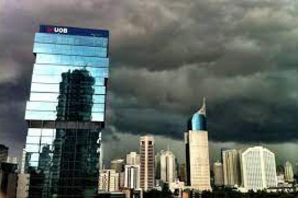 Jakarta Berawan Pada Jumat