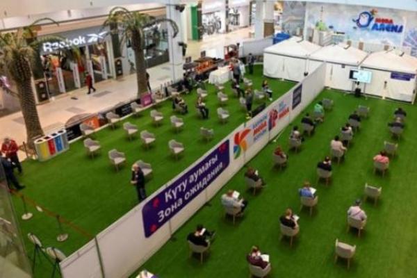 Khusus Akhir Pekan, Kazakhstan Larang Orang yang Belum Divaksinasi dari Mal dan Restoran