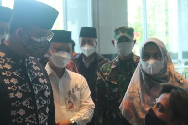 MUI Jakarta Gelar Vaksinasi, Anies: Ibu Adalah Tiang Keluarga