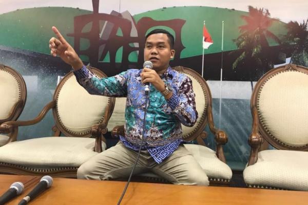 Pengamat: Amandemen Konstitusi Ada Bau Harum dan Amis