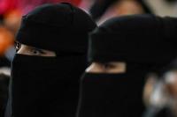 Taliban Mulai Perintahkan Mahasiswi Pakai Niqab yang Menutupi Wajah