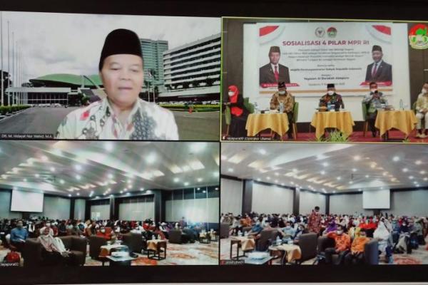 HNW Ajak Pendukung Jokowi Taat Konstitusi