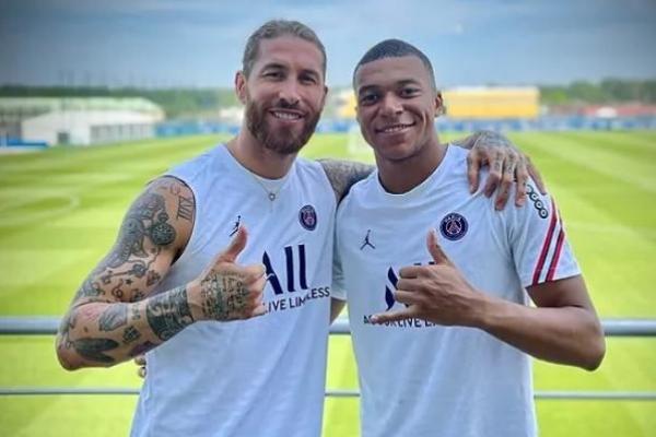 Meski Belum Lakukan Debut Bersama PSG, Ramos Sudah Menuai Kritikan 