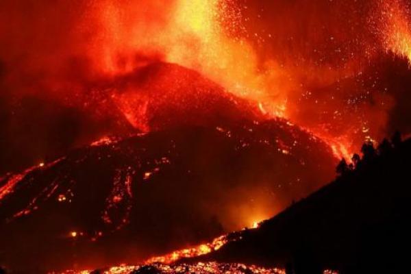 Kepala Pemerintah Kep. Canary Meyakinkan Tidak Ada Korban Jiwa dalam Letusan Gunung Berapi