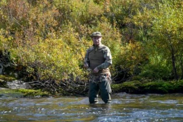 Presiden Rusia Vladimir Putin Akhiri Isolasi Mandiri, Ini Alasannya!