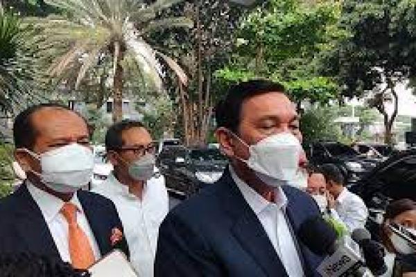 Luhut: Saya Tidak Ada Sama Sekali Bisnis di Papua