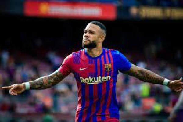 Bermain Baguas, Memphis Delay Menentukan Masa Depan Barcelona