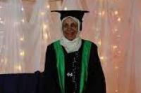 Jihad Battu Perempuan Palestina Mendapatkan Gelar Sarjananya di Usia 85 Tahun
