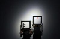 Lukisan Diptych "The Girl With Balloon" Karya Banksy Terjual hingga 4,75 juta US Dollar