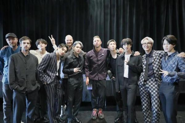 Lagu My Universe dari ColdplayxBTS Duduki Peringkat 20 di Billboadr Utama