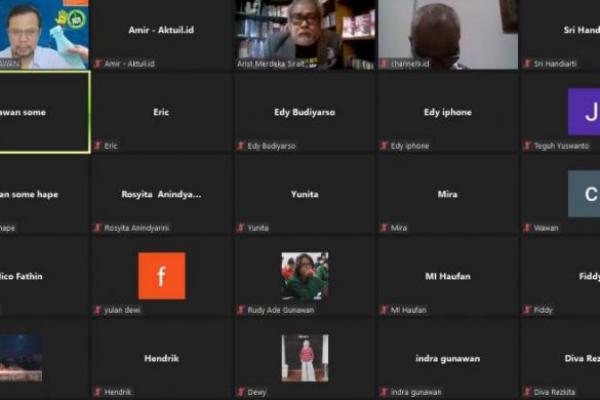 Mikroplastik Galon Sekali Pakai Dinilai Bahayakan Manusia dan Lingkungan