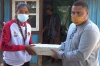 Atlet Susanti Ndapataka Peraih Emas PON Papua Banjir Bantuan 