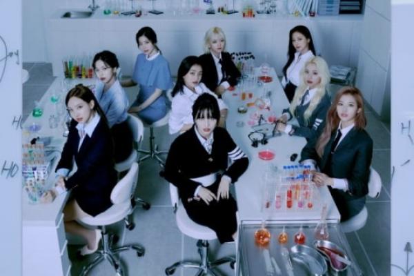 Girl Band Twice akan Rilis Album Ketiganya November Mendatang