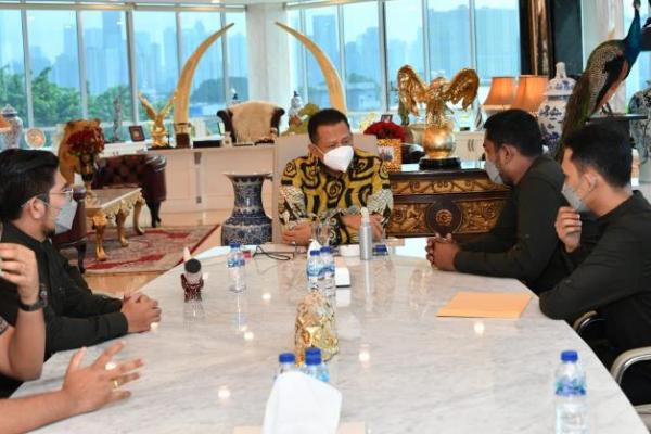 Bamsoet Dorong Pondok Pesantren dan Santri Jadi Penggerak Ekonomi Syariah